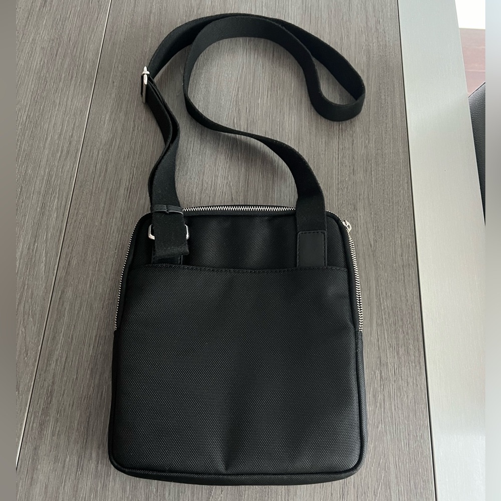 Chic Women’s Gianni Conti Crossbody Bag